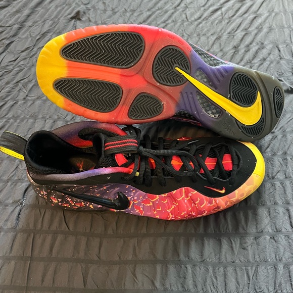 Nike Foamposite area 72 Asteroid Sneakers main image 4